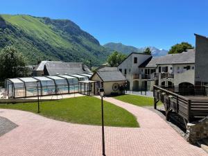 Appartements Appartement avec balcon et vue sur les montagnes : photos des chambres