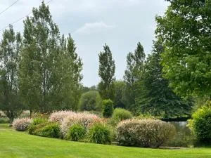 GÎTE Au Bord De L'Iton - 阿夫尔和伊通韦尔讷伊