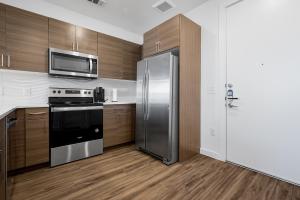 Luxury Apartments in Riverside Austin - 10mins to Airport
