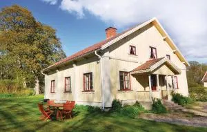 3 Bedroom Amazing Home In Finnerödja - Otterbäcken