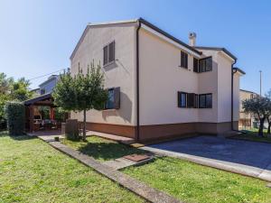 Apartment Zoki 2 by Interhome