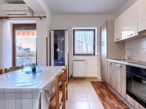 Apartment Zoki 2 by Interhome