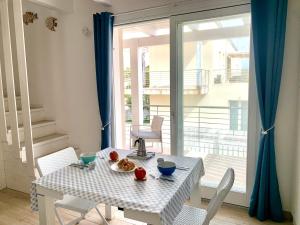 L'Isola House img1