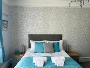 Superior King Room room in Bentley Lodge