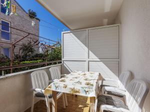 Apartment Zoki 1 by Interhome