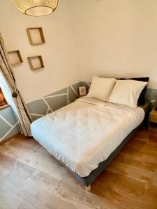 Seven Keys - La cour du Barres