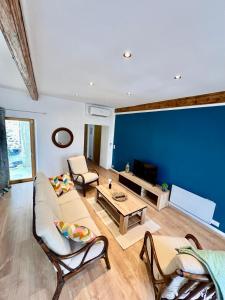 Seven Keys - La cour du Barres