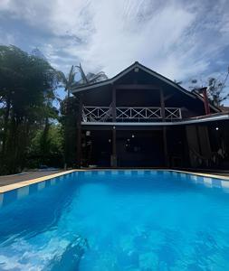 Linda Casa na Praia de Cambury - SP (4)