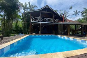 Linda Casa na Praia de Cambury - SP (4)