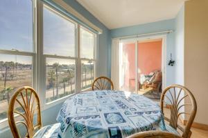 South Padre Island Condo - Walk to Beaches!