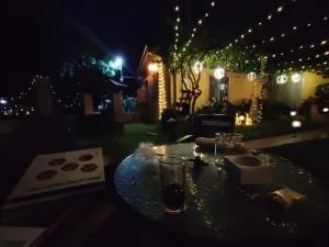 EL AROMO alojamiento desayuno estacionamiento factura - Chillán