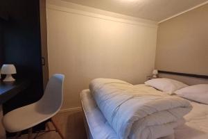 Maisons de vacances Le Deltis - Bungalow tout equipe : photos des chambres