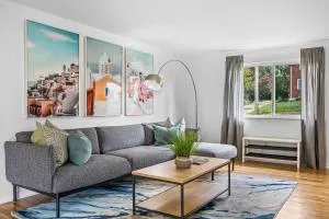 Modern and Spacious House Pittsburgh - Wexford