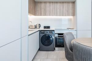 City Lights, Rubik Nights