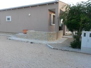 Villa More Vir
