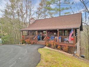 ER107 - Smoky Mountain Charm - Great Location! Close To Town! cabin
