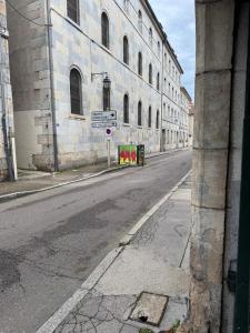 Magnifique studio en RDC au cœur de la boucle