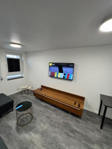 Luxus-Apartment im Herzen von Ludwigsburg - - WLAN - Klima - 24h Check-In - Waschmaschine - Terrasse - 200m vom Schloss und vom Ludwigsburger Marktplatz - -