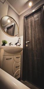 Комфортні апартаменти на Гетьманській 74, Святогеоргієвській 15