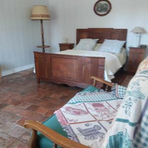Maison à la campagne, coté forêt