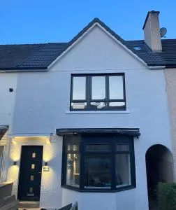Sleek and stylish 3 bed west end house - Drumchapel