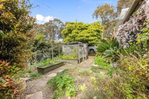 Hazel beach house - 4mins to beach 20min to Broulee