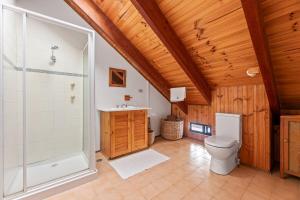 Hazel beach house - 4mins to beach 20min to Broulee