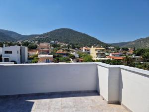 Pearl Villa and Apartment near Beach and Athens Airport