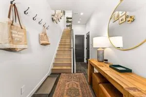 Hot Tubhtd Garagefireplace - Almont