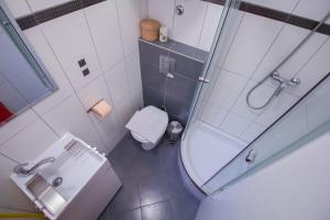 Apartments Petrinic Crnogaj 
