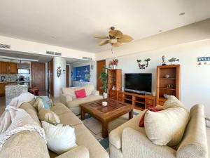 Beachfront Condo with Pools & Beach #202