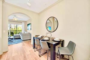 Near Disney - Spacious 3BR Condo with Pool