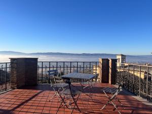 CharmandView Assisi - vista unica su Basilica di Santa Chiara con terrazza panoramica esclusiva nel centro storico img14