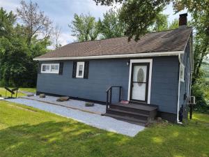 Riverfront Cottage in Owego
