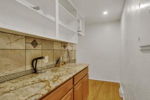 Chic Family Retreat with Game Room backyard with fire pit and minutes to Downtown!