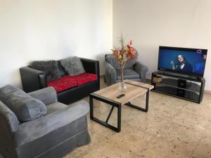 Edelweiss, amplio departamento