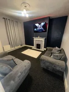 Cute 4 bedroom house - Felling