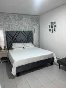 Comodo y centrado Apartaestudio en Cali