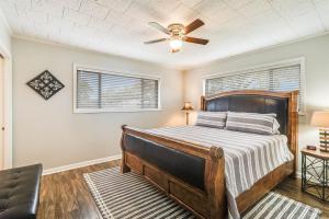 HOT Spot Near Cajun Dome and Moncus Park Sleeps 8