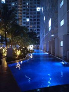 Very Central Mall of Asia Manila Apartment