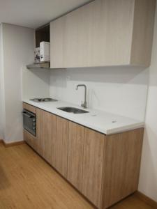 36AV Apto 204 Movistar Aren