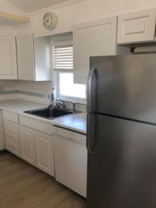 Pet Friendly, Wifi, Beach Badges, Beach Chairs,deck Smart Tv, Outdoor Shower,