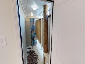 Single Family Ship Bottom Wifi Beach Badges Decks Air Conditioning Granite Countertops Recently Renovate Single Family House In Ship Bottom