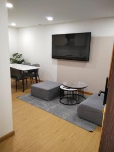 36AV Apto 303 Movistar Aren