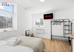 Bright Studio with En-suite & Kitchenette B4 - Norwood Junction