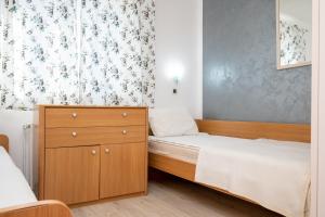 Apartments by the sea Petrcane, Zadar - 3274