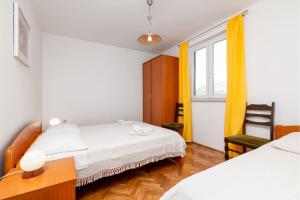 Two-Bedroom Apartment with Terrace and Sea View room in Apartments with a parking space Rabac Labin - 7622