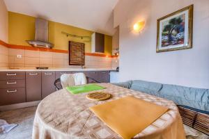 Apartments with parking space Sali, Dugi otok - 24032