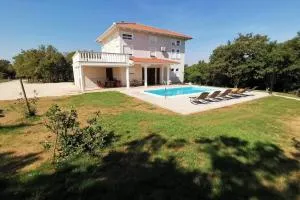 Holiday house with a swimming pool Poljica, Zadar - 24133 - Poljica