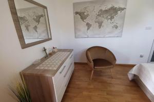 Holiday house with a swimming pool Poljica, Zadar - 24133